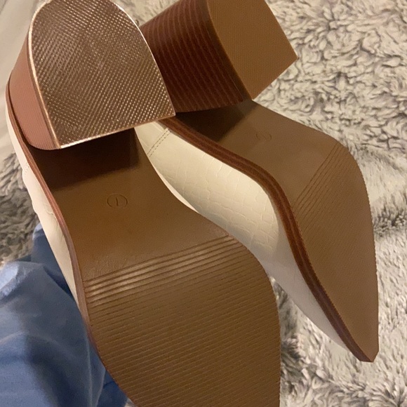 White Snake Skin Pointed Toe Booties - Picture 3 of 3